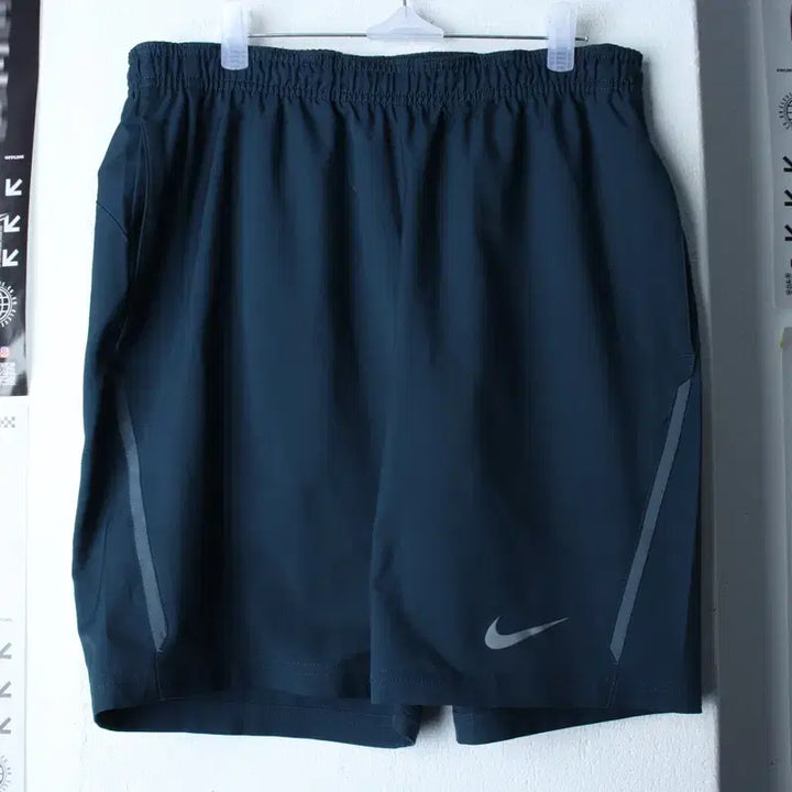 [BUNJANG] Nike Functional Banding Shorts / (M-L) 나이키 반바지 팬츠 운동 기능성 밴딩-2636