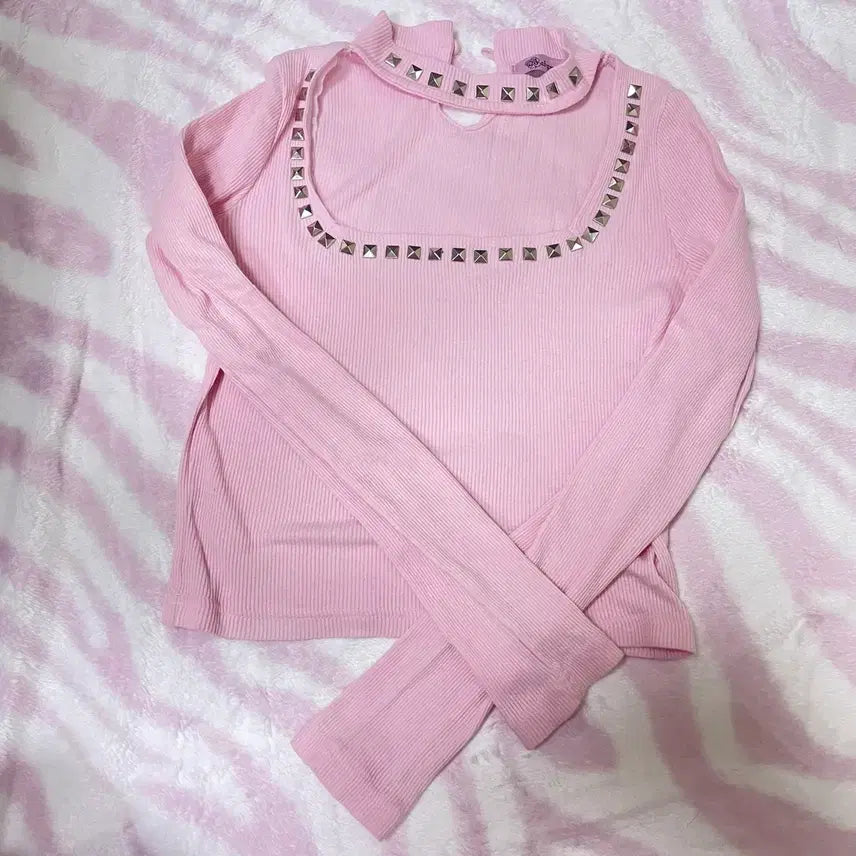 [BUNJANG] Babymetalclub Studded Choker Tee - Pink / 베이비메탈클럽 스터드 초커 티 - 핑크