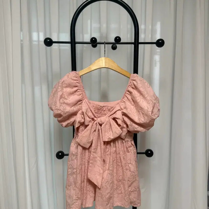 [BUNJANG] Floral Print Off-Shoulder Blouse / 여리핏 앞뒤 착용 가능 오프숄더 가능 블라우스