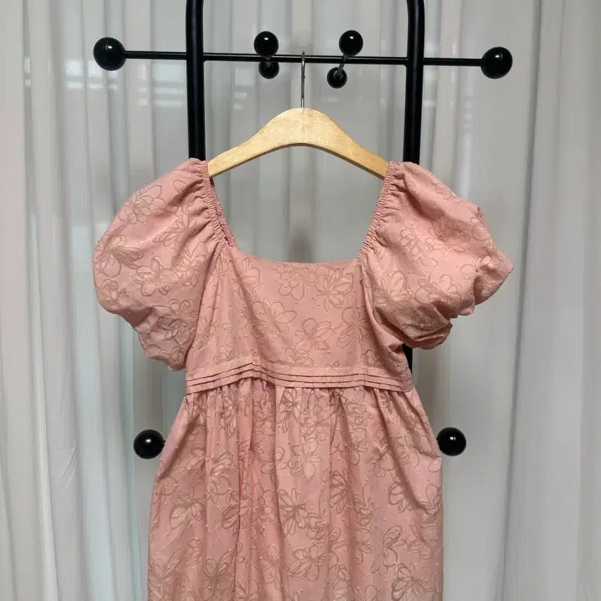 [BUNJANG] Floral Print Off-Shoulder Blouse / 여리핏 앞뒤 착용 가능 오프숄더 가능 블라우스