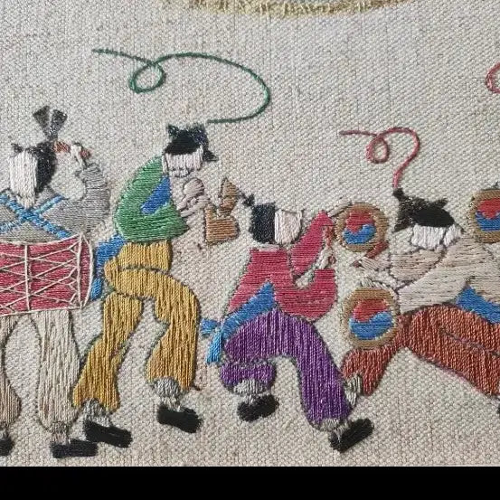 [BUNJANG] Embroidered Artwork Frame / 70    30 센치 자수 수예품 액자 진품