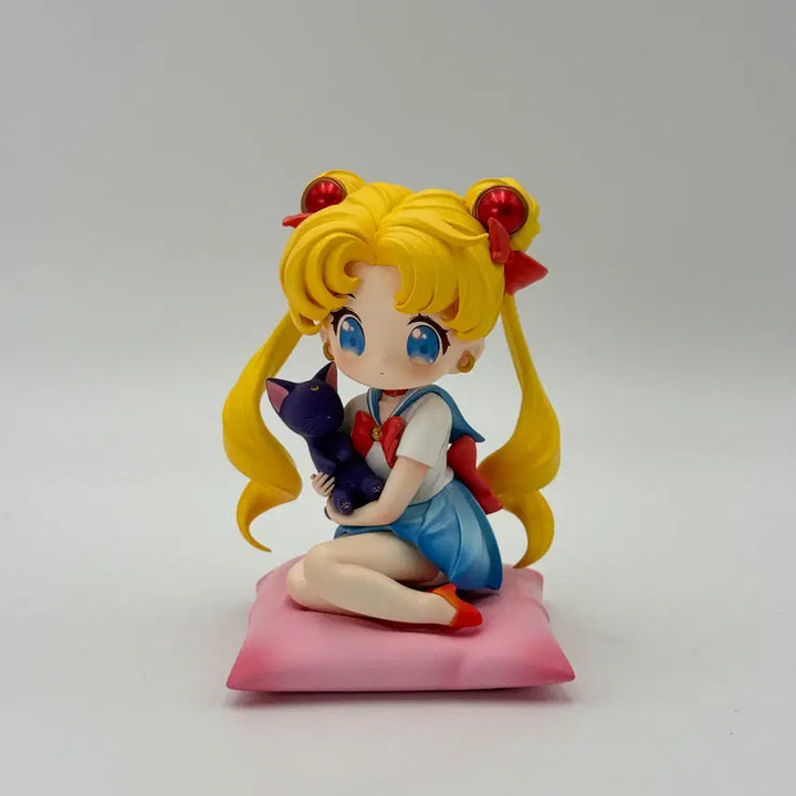 [BUNJANG] Sailor Moon Usagi Tsukino Seated Pose Resin Figure / 세일러문 NANA 츠키노 우사기 앉은포즈 레진 피규어