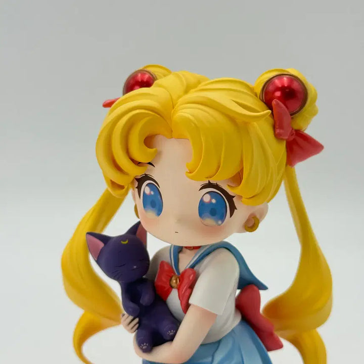 [BUNJANG] Sailor Moon Usagi Tsukino Seated Pose Resin Figure / 세일러문 NANA 츠키노 우사기 앉은포즈 레진 피규어
