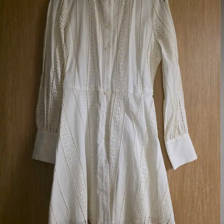 [BUNJANG] ZARA XS China Collar Punching Midi Dress / XS 자라 차이나카라 펀칭 원피스 롱셔츠