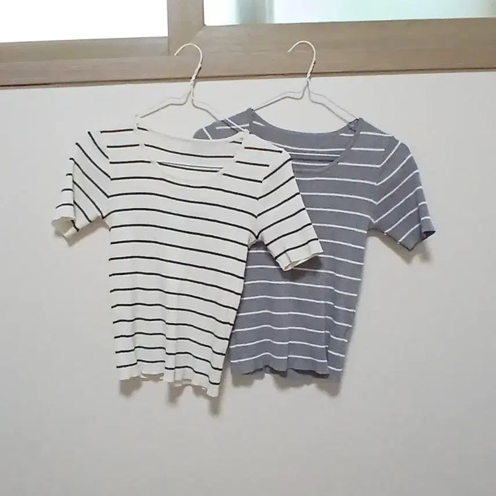 [BUNJANG] Striped Short Sleeve T-Shirts (Set of 2) / (2개 세트) 여자 스트라이프 반팔티