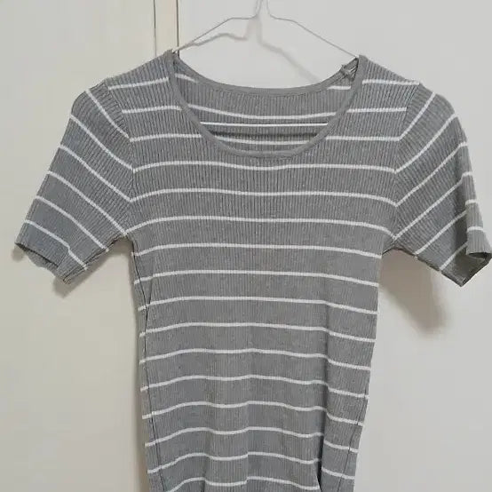 [BUNJANG] Striped Short Sleeve T-Shirts (Set of 2) / (2개 세트) 여자 스트라이프 반팔티