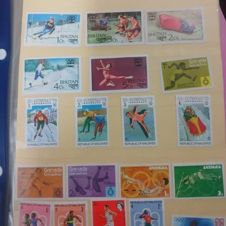 [BUNJANG] Rare International Olympic Commemorative Stamp Set (1976) - 19 Stamps / 희귀 해외 올림픽 기념 우표 세트 (1976년)*19개전부