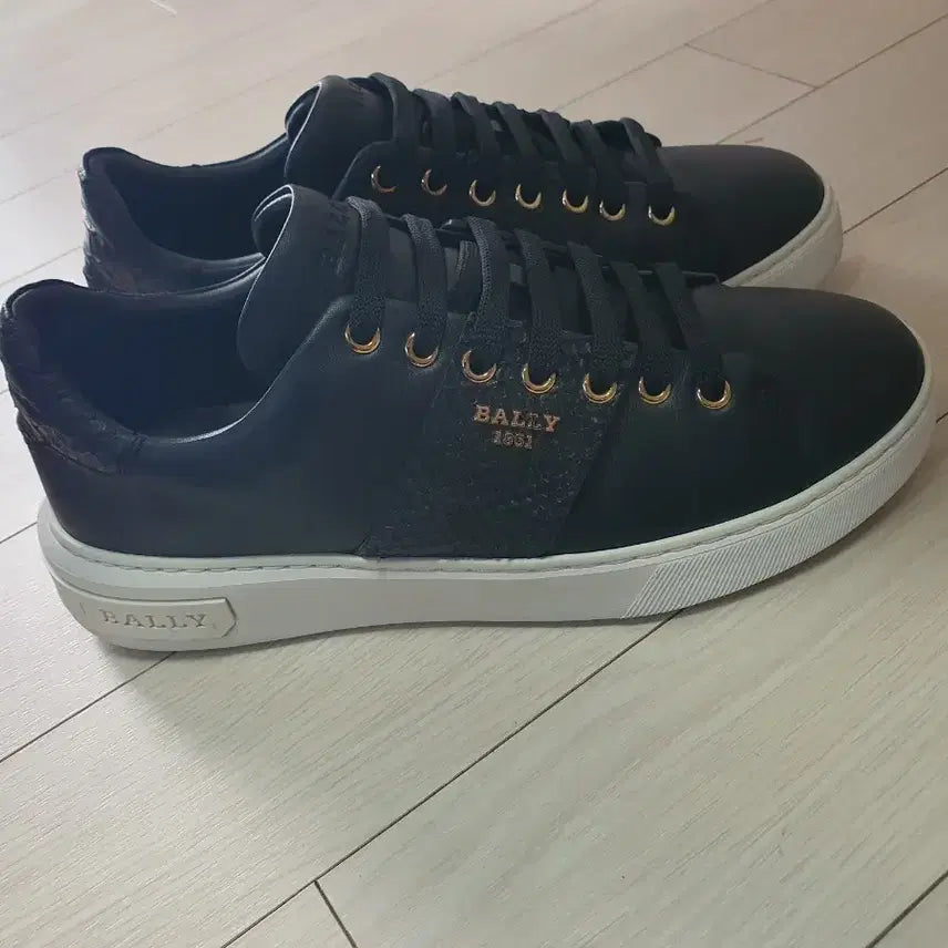 [BUNJANG] Bally Leather Sneakers Black Size 265 / 남265발리스니커즈