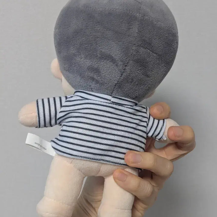 [BUNJANG] Hwang Minhyun Wanna One Plush Doll / 워너원 황민현 인형 새상품
