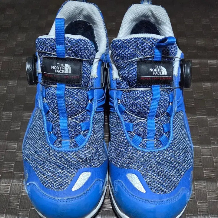 [BUNJANG] The North Face Blue Hiking Shoes (240) / 노스페이스 운동화 블루 240