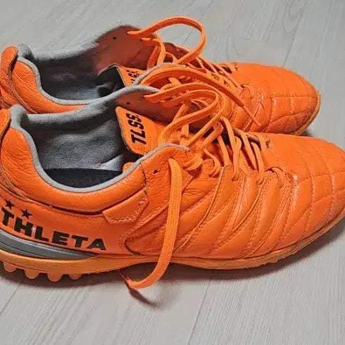 [BUNJANG] Atlanta Soccer Cleats Size 260 Orange / 아틀란타 축구화260 오렌지
