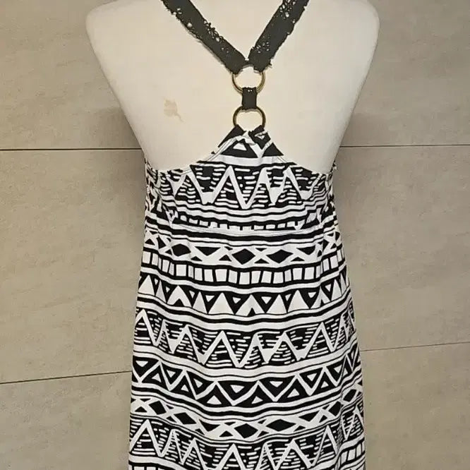 [BUNJANG] Patterned Sleeveless Rash Guard Mini Dress with Lace Straps / 패턴 민소매 레이스끈 래쉬가드겸 미니 원피스