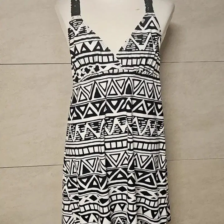 [BUNJANG] Patterned Sleeveless Rash Guard Mini Dress with Lace Straps / 패턴 민소매 레이스끈 래쉬가드겸 미니 원피스