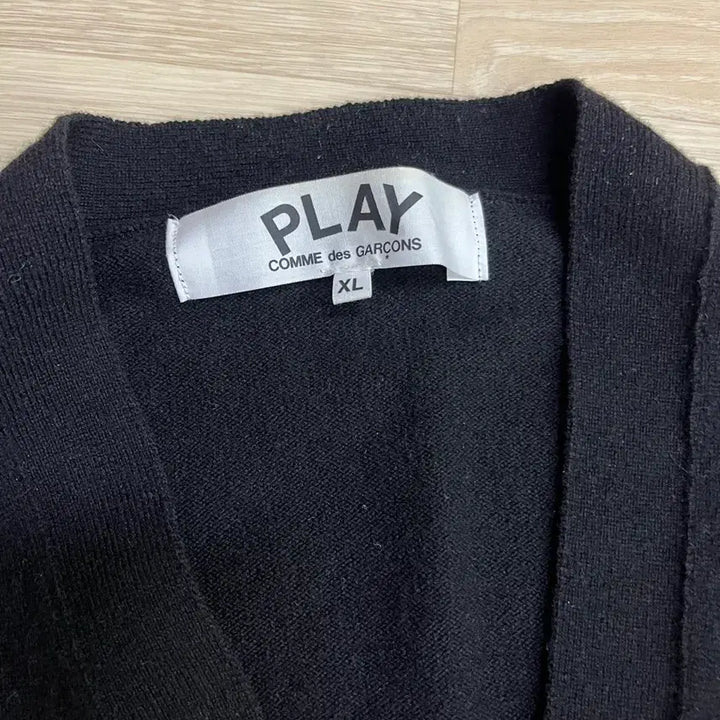 [BUNJANG] Comme des Garçons Black Heart Cardigan XL / 꼼데가르송 블랙 하트 가디건 XL