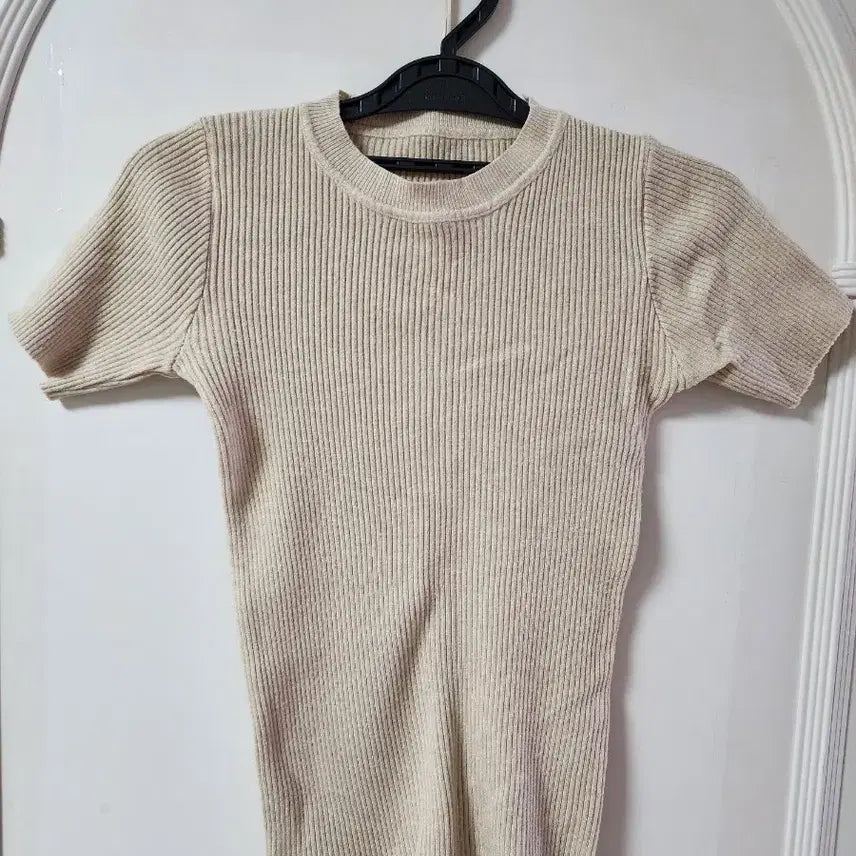 [BUNJANG] Beige Ribbed Short Sleeve T-Shirt / 베이지  골지 반팔 티셔츠