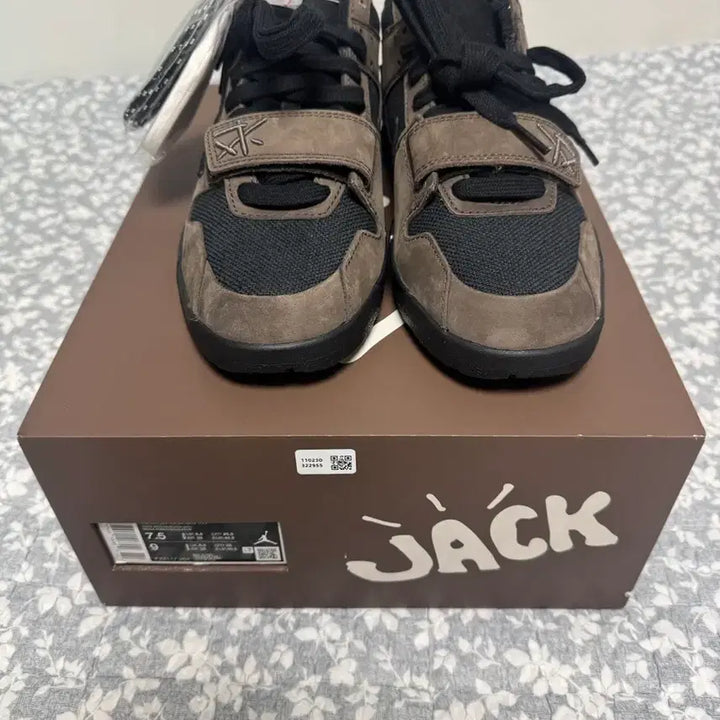 [BUNJANG] Jordan x Travis Scott Jumpman Jack TR Black and Dark Mocha / 조던 x 트래비스 스캇 점프맨 잭 TR 블랙 앤 다크 모카 255
