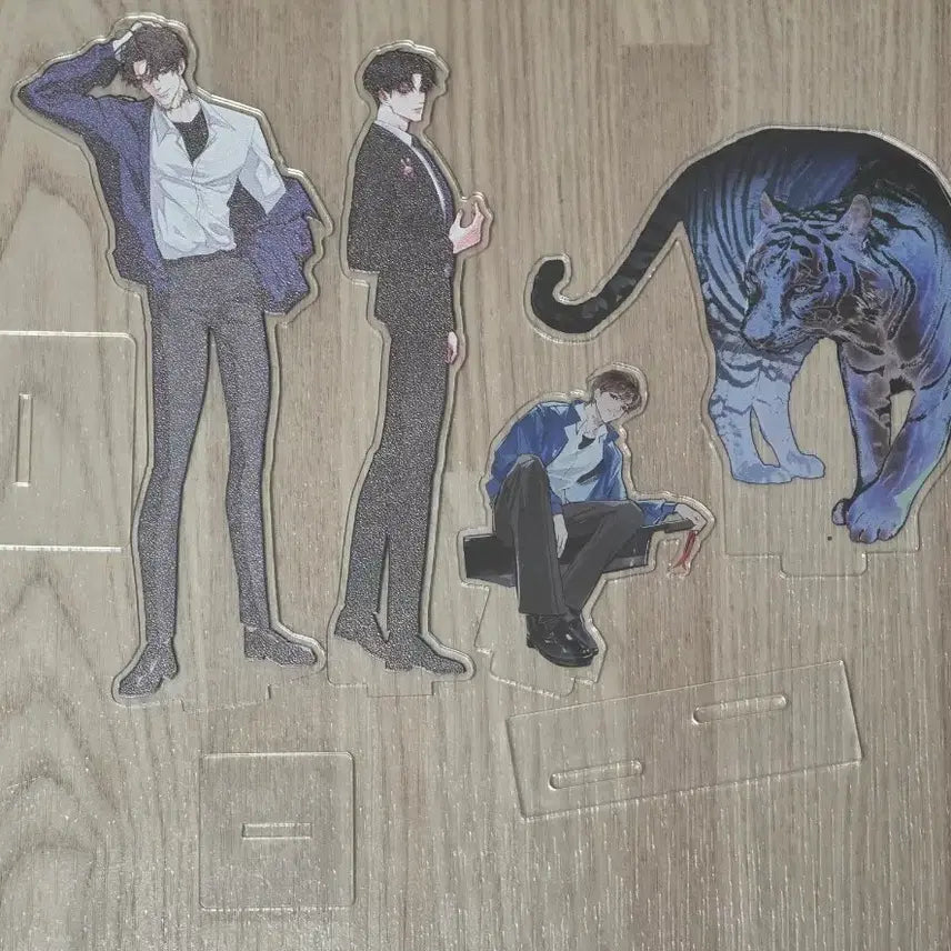 [BUNJANG] Goechool Choi Yo-won, Kim Sol-eum Acrylic Stand Bundle Set / 괴출 최요원 김솔음 아크릴스탠드 원가이하 일괄양도