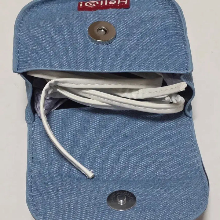 [BUNJANG] Hello Kitty Mini Bag (Light Blue) / 헬로키티 미니백 미니가방 (중청)