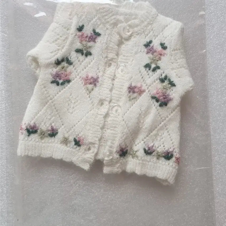 [BUNJANG] Dollhouse MSD MDD Flower Embroidery Cardigan - White / 돌하우스 MSD MDD 꽃자수 가디건 - 화이트