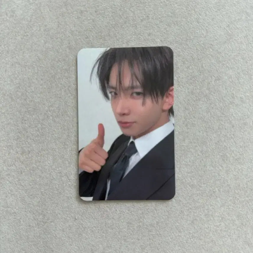 [BUNJANG] Lee Heeseung Designial Unreleased Vinyl Photocard / 이희승 디자이얼 언래쉬 바이닐 포카