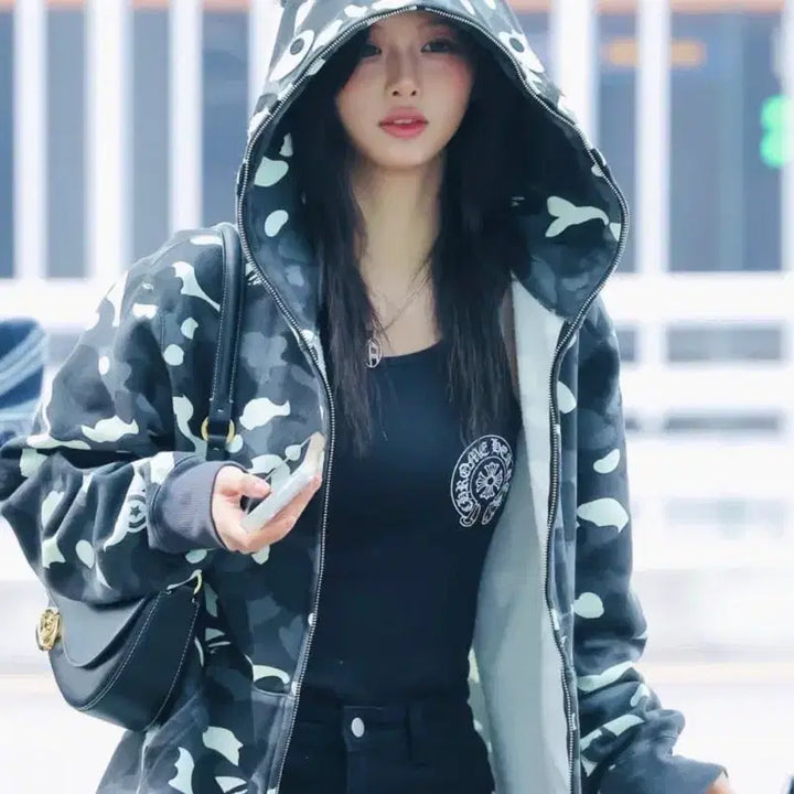 [BUNJANG] BAPE City Camo Shark Hoodie Black / 베이프 시티카모 샤크 후드집업 블랙