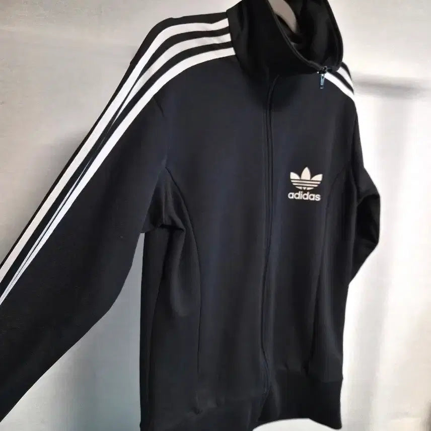 [BUNJANG] Adidas Black Track Jacket Size 105 / 105) 아디다스 져지