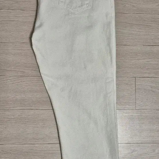 [SOLD OUT] 세미배기핏 화이트진  32(남녀공용)