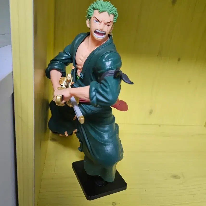 [BUNJANG] One Piece Zoro Figure / 원피스 조로 피규어