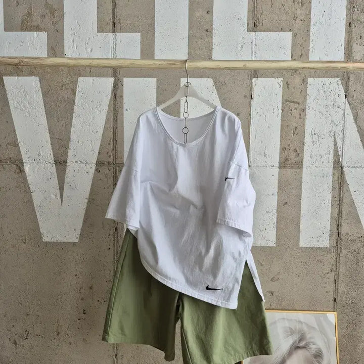 [BUNJANG] White Oversized Short-Sleeve T-Shirt / 오버핏 반팔티셔츠(TS1