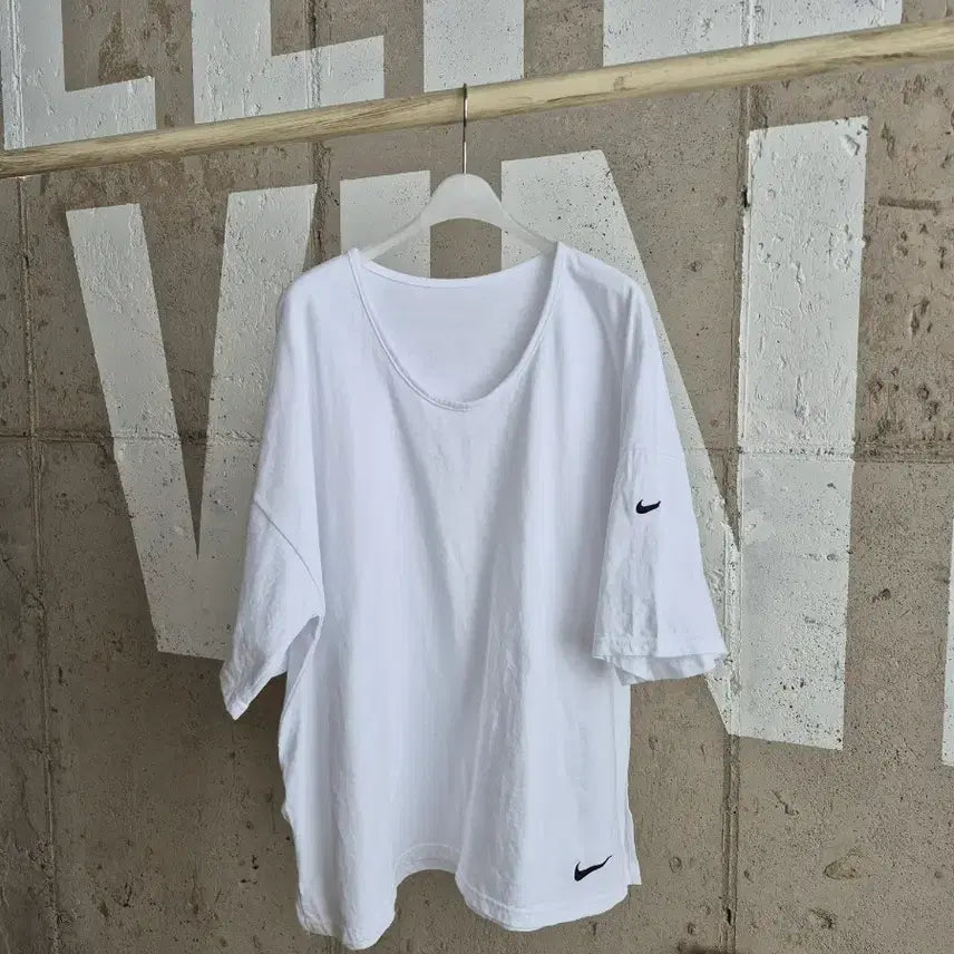 [BUNJANG] White Oversized Short-Sleeve T-Shirt / 오버핏 반팔티셔츠(TS1
