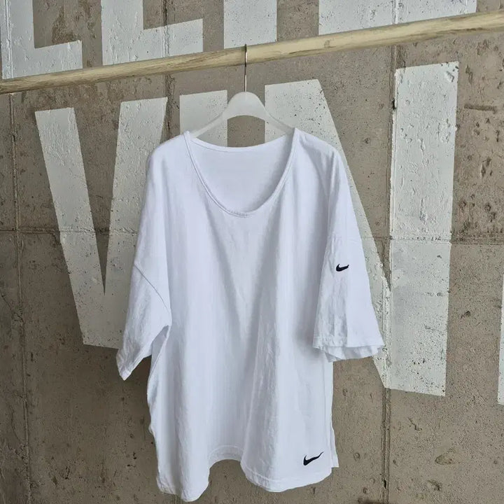[BUNJANG] White Oversized Short-Sleeve T-Shirt / 오버핏 반팔티셔츠(TS1