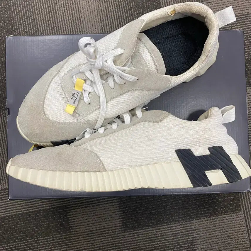 [BUNJANG] Hermes Bouncing Mesh Sneakers / 에르메스 바운싱 매쉬 스니커즈 41