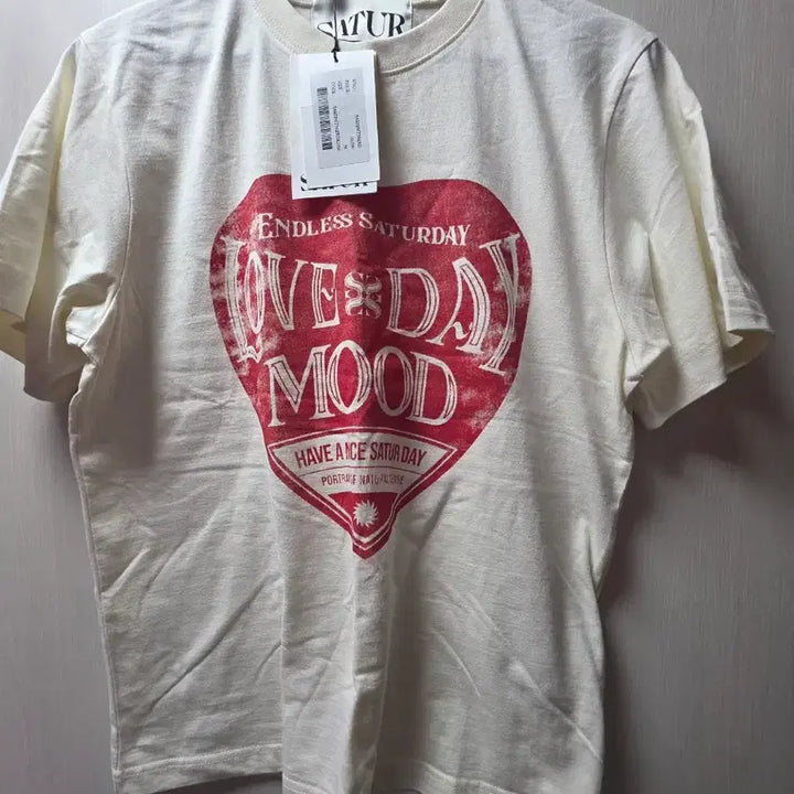 [BUNJANG] Saturday Retro Mood Graphic T-Shirt - Vintage Red / 새상품)세터데이 레트로 무드 그래픽 반팔 티셔츠 빈티지 레드