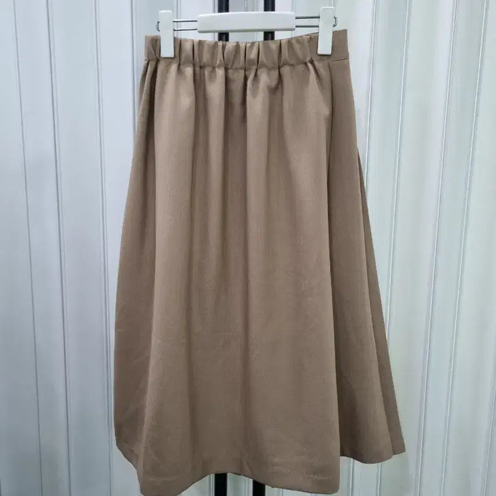 [BUNJANG] Beige Pleated Midi Skirt / 베이지 플리츠 스커트