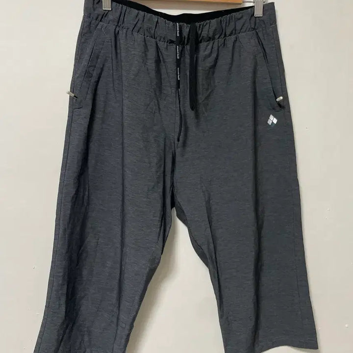 [BUNJANG] Montbell 7-Part Functional Span Banding Shorts Size 32-33 / 32-33 Mont bell 몽벨 기능성 스판 밴딩 7부반바지 정품