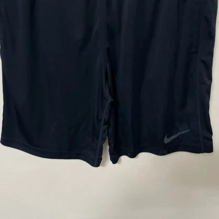 [BUNJANG] Nike Dri-FIT Swoosh Performance Stretch Banded Shorts / 30-32 나이키 스우시 드라이핏 기능성 스판 밴딩 반바지 정품