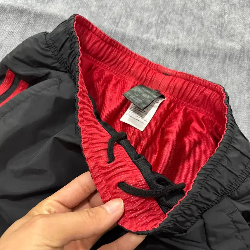[BUNJANG] Adidas Track Pants (Size S) / S 아디다스 팬츠