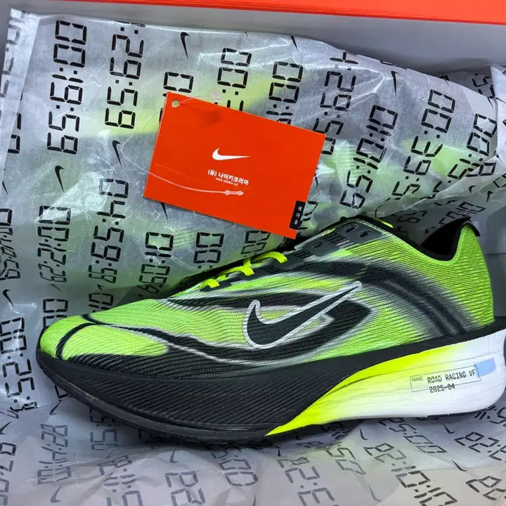 [BUNJANG] Nike ZoomX Vaporfly NEXT% 4 Running Shoes / (1회 착용) 나이키 줌X 베이퍼플라이 넥스트%4 베이퍼플라이 270