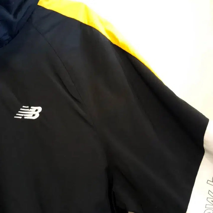 [BUNJANG] New Balance Vintage Old School Windbreaker Jacket / 뉴발란스 빈티지 올드스쿨 바람막이/ M