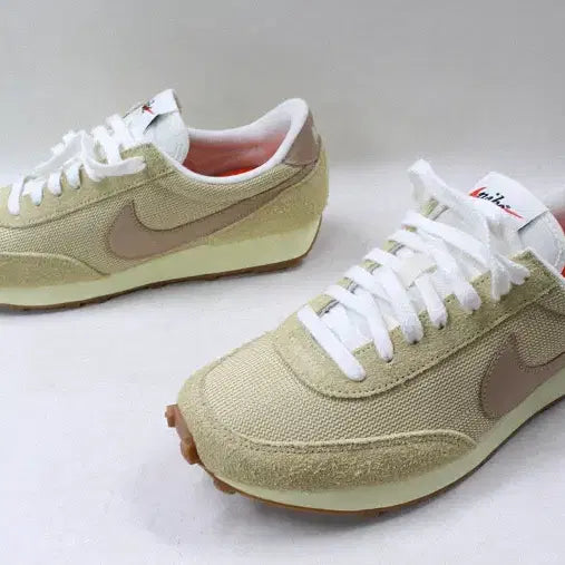 [BUNJANG] Nike Daybreak Vintage DX0751 700 Sneakers / [245]나이키 데이브레이크 빈티지