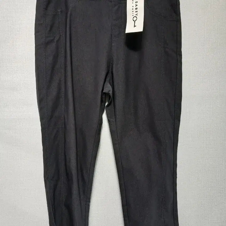 [BUNJANG] ISABEY 7-Part Cropped Cotton Pants / ISABEY 이사베이 블랙 7부 바지