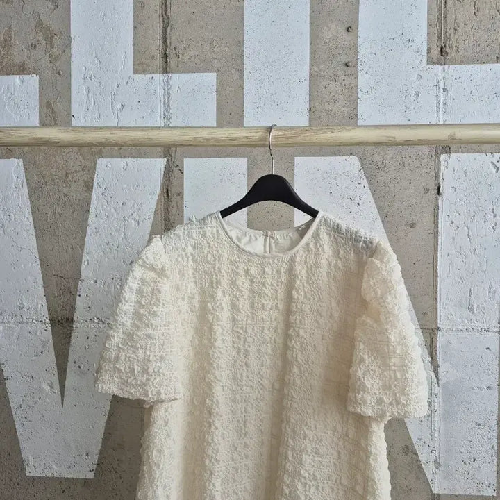 [BUNJANG] Ivory Bubble Long Sleeve Maxi Dress / 아이보리 버블 반팔 롱원피스