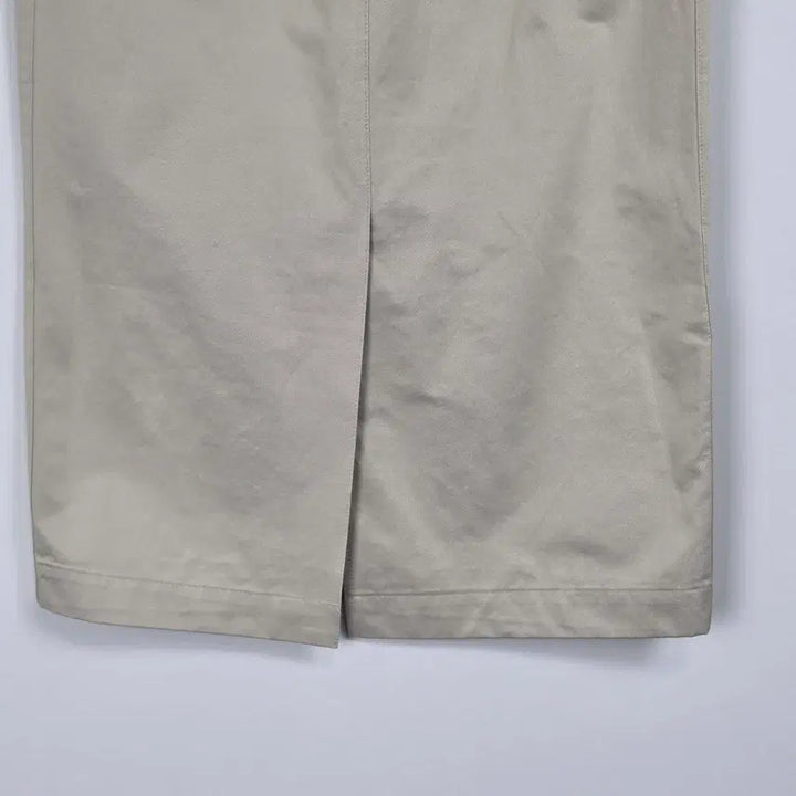 [BUNJANG] Holy Number 7 Ivory H-Line Skirt with Front Slit (Women&