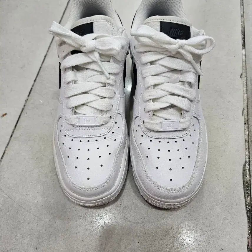 [BUNJANG] Nike Air Force 1 / 나이키에어포스(230)
