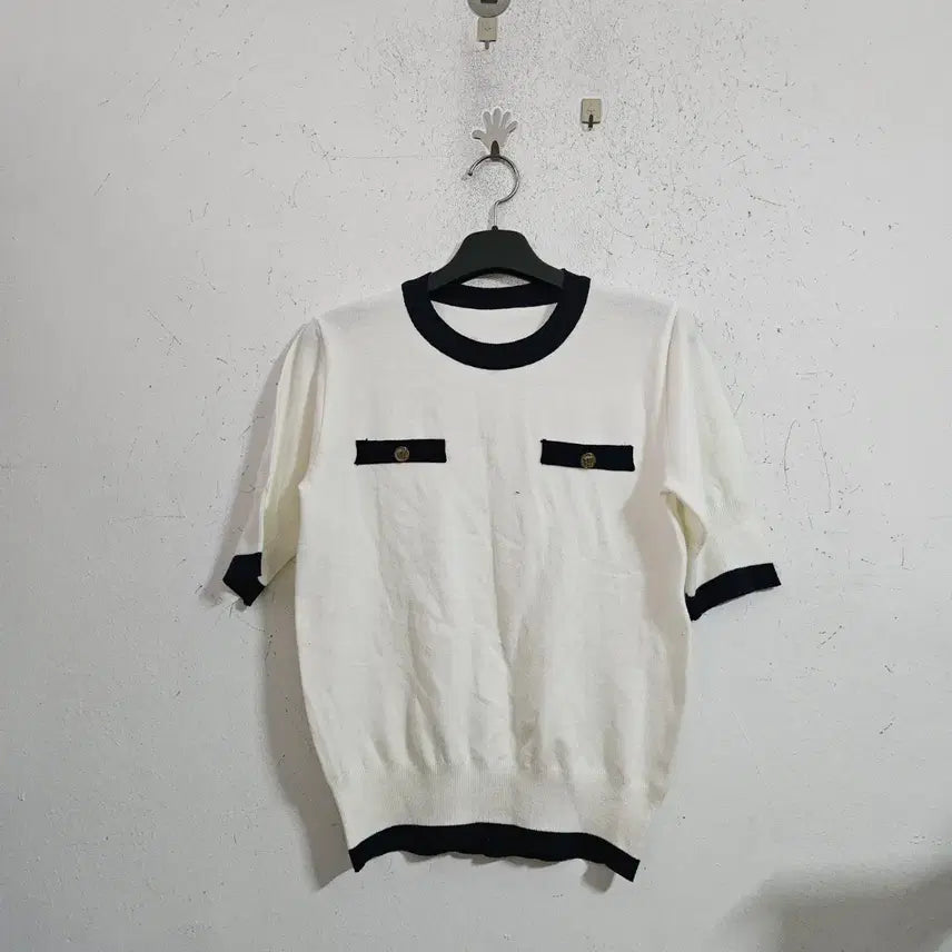 [BUNJANG] Color Block Short Sleeve Knit Top / 화이트 블랙 배색 반팔 니트
