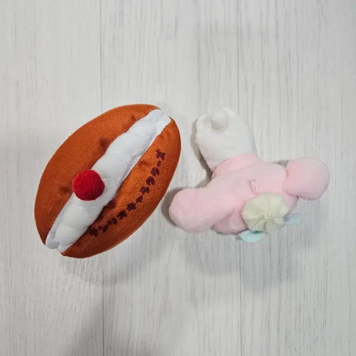 [BUNJANG] Sanrio My Melody Strawberry Cream Bread Plush Doll / 산리오 마이멜로디 딸기크림빵 인형