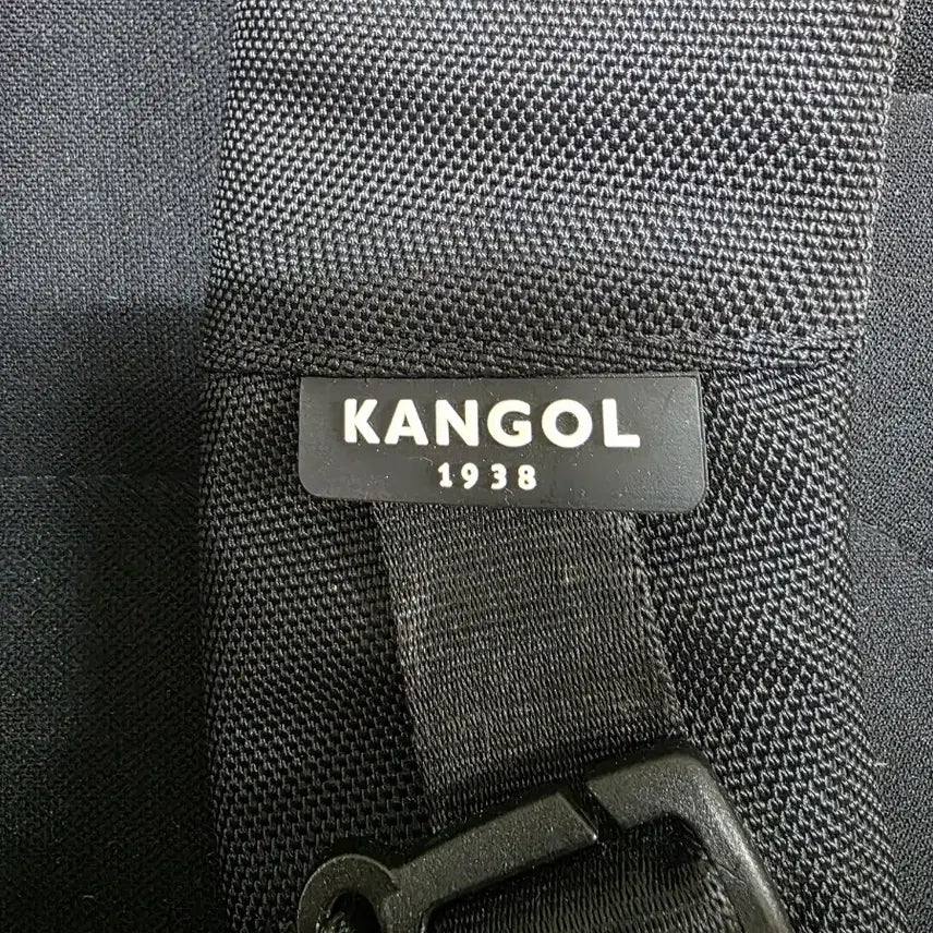 [BUNJANG] Kangol Black Backpack Bag / 캉골 블랙 백팩 가방.260508