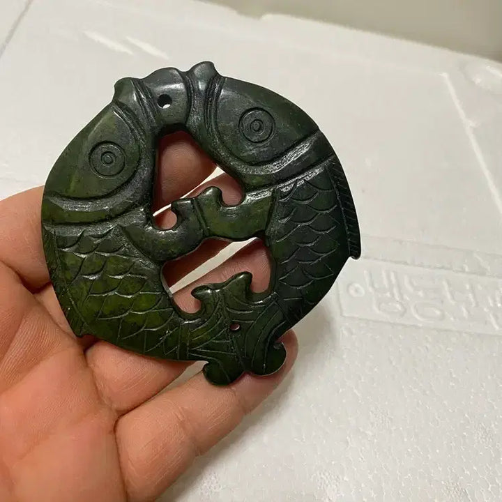 [BUNJANG] Jade Carving of Two Kissing Fish / 물고기 두마리가 키스하는 옥조형   /요316