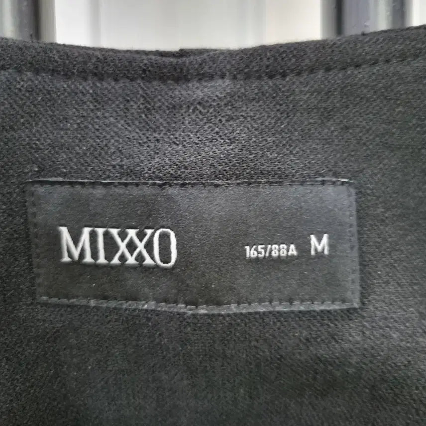 [BUNJANG] MIXXO Short Sleeve Cropped Jacket Black M / MIXXO 믹쏘 반팔 크롭 자켓 블랙 M