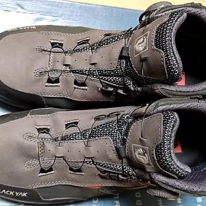 [BUNJANG] Blackyak Gore-Tex Hiking Boots Boa / 블랙야크 고어텍스 등산화 보아